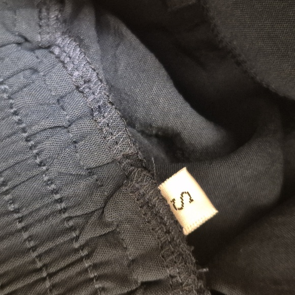 Summer 2 Piece Outfit (S) Round Neck Back, Sleevelees Tank - Picture 12 of 13